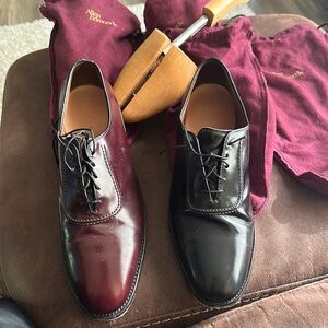 Allen Edmonds men dress shoes size 11. 2 pair of dress shoes, black & brown.